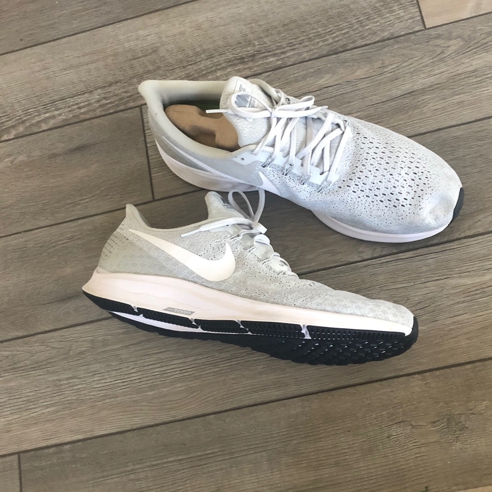 Nike Zoom Pegasus Gray and White Sneakers size 15